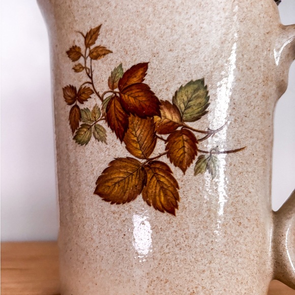 Vintage stoneware pitcher made in Kitchener, ON, Canada at Northwind Stoneware - Picture 3 of 7